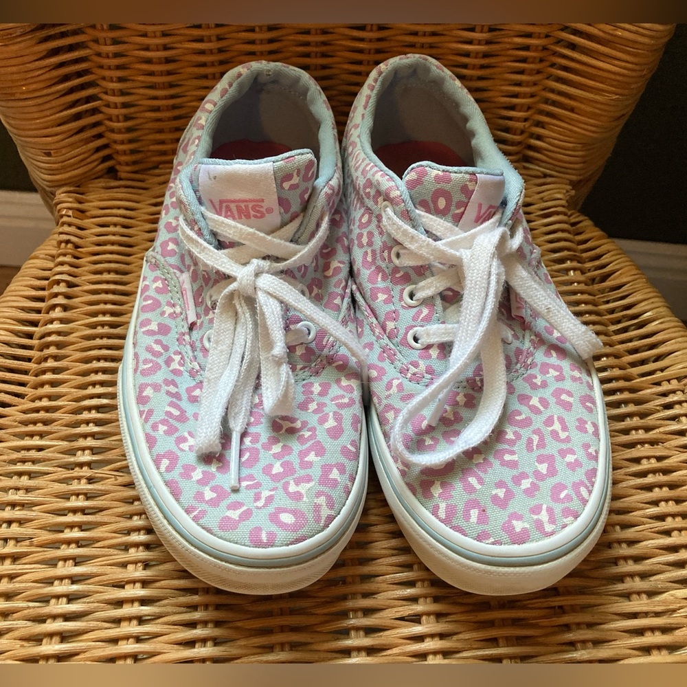 Girls Vans Purple and Blue Leopard Tennis Shoes size 2.5